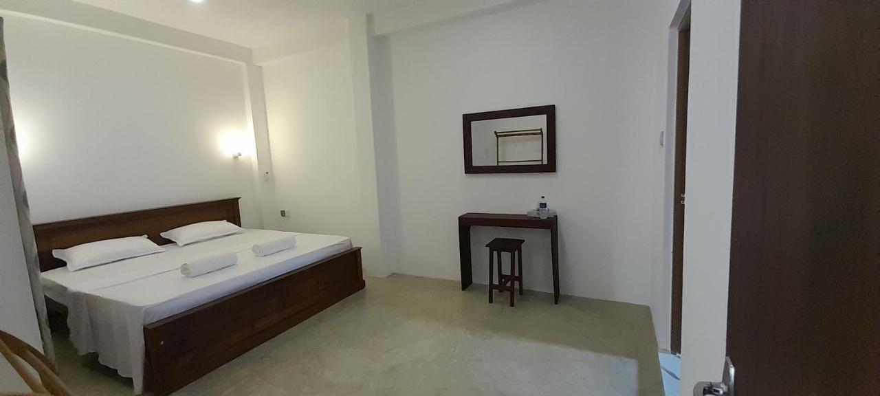 Gloria Inn Negombo Bagian luar foto
